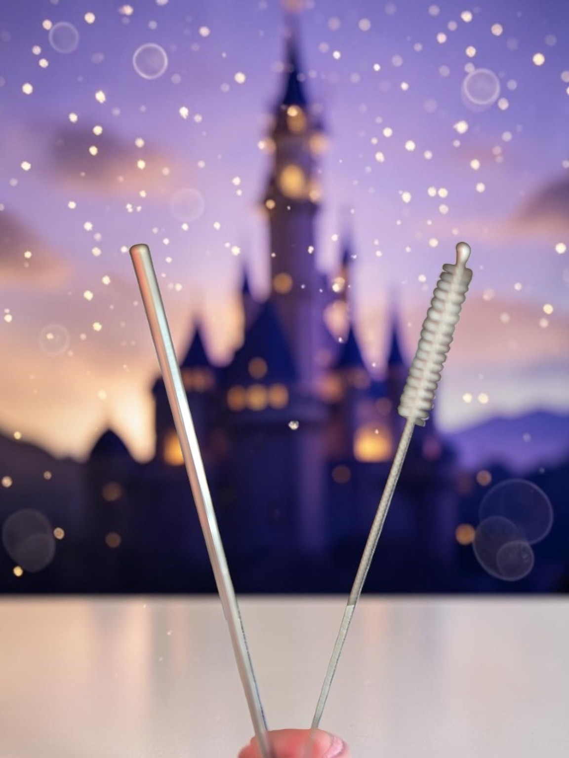 Paille et brosse de nettoyage fournies avec le tumbler